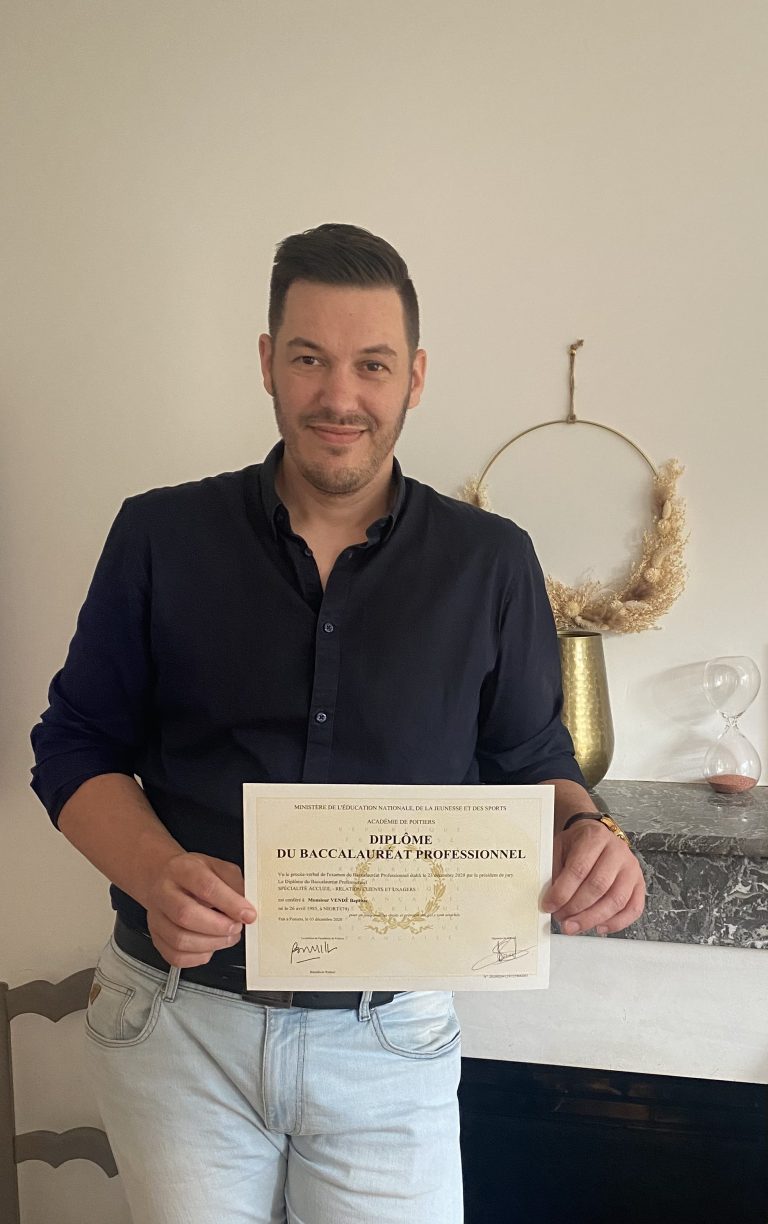 Témoignage VAE : Baptiste prend goût aux diplômes